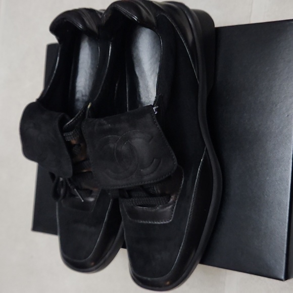 Chanel shoe - Picture 2 of 5